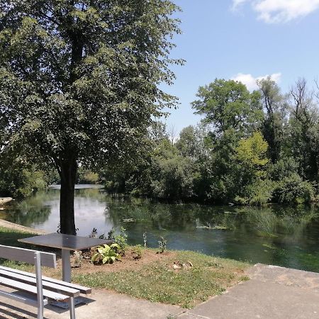 Mreznicki Mozaik Appartement Duga Resa Buitenkant foto
