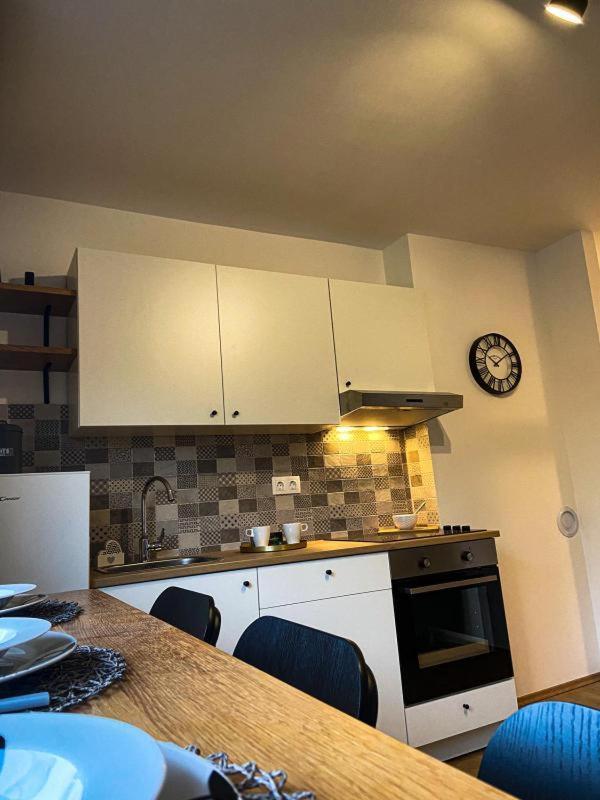 Mreznicki Mozaik Appartement Duga Resa Buitenkant foto